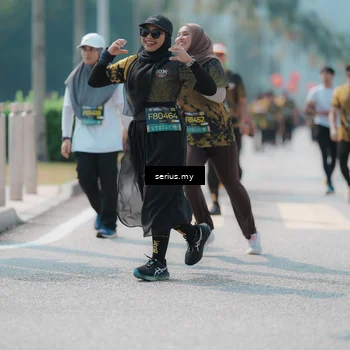 Runner Photo 6460035