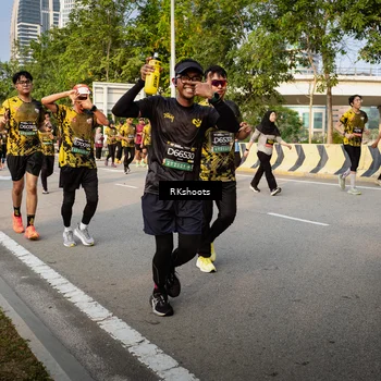Runner Photo 6460040