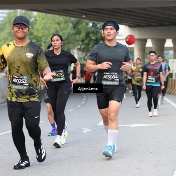 Runner Photo 6460041