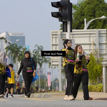 Runner Photo 6460043