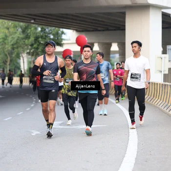 Runner Photo 6460069