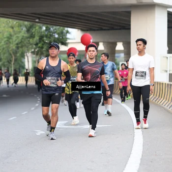 Runner Photo 6460080