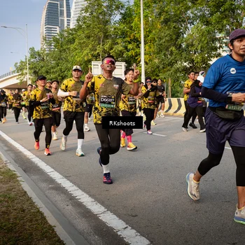 Runner Photo 6460081