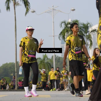 Runner Photo 6460085
