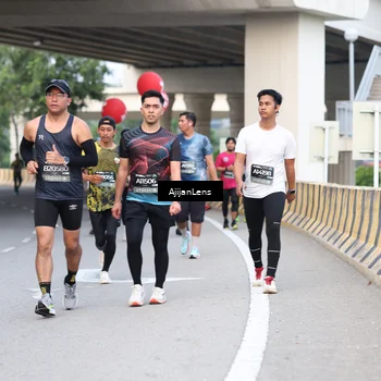 Runner Photo 6460120
