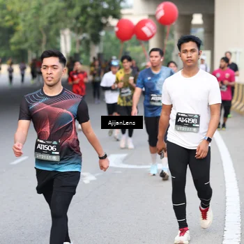 Runner Photo 6460130