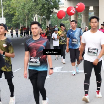 Runner Photo 6460137