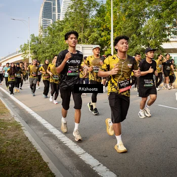Runner Photo 6460145
