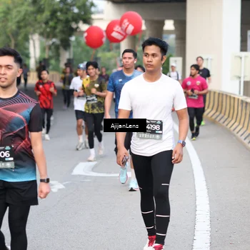 Runner Photo 6460166