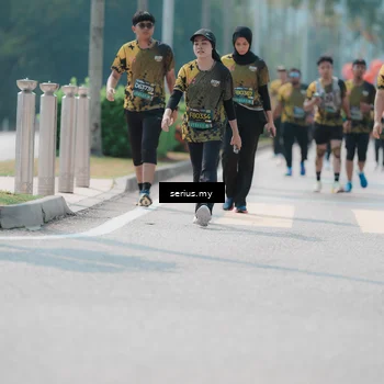 Runner Photo 6460200