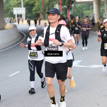 Runner Photo 6460212