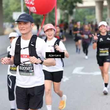Runner Photo 6460217