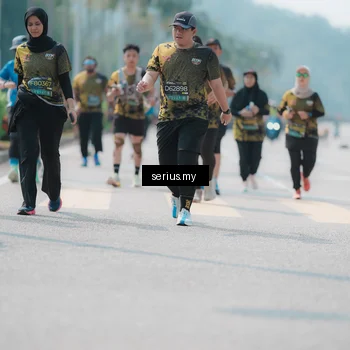 Runner Photo 6460221