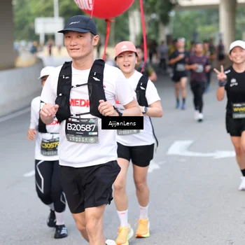 Runner Photo 6460244