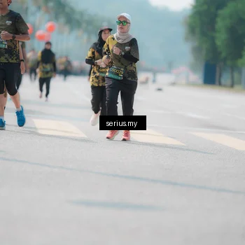 Runner Photo 6460250