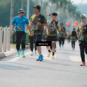 Runner Photo 6460253