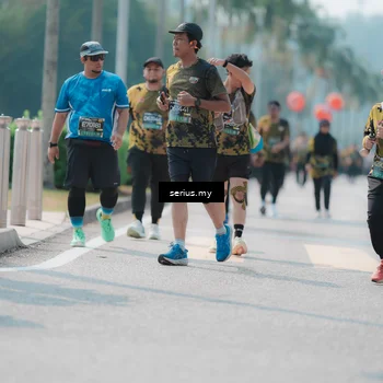 Runner Photo 6460254