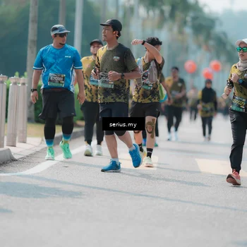 Runner Photo 6460258