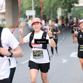 Runner Photo 6460277