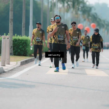 Runner Photo 6460292
