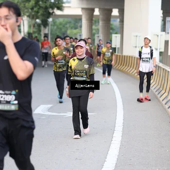 Runner Photo 6460296