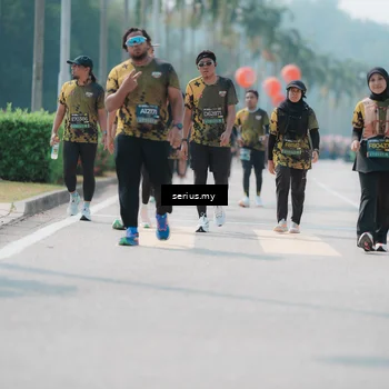 Runner Photo 6460311