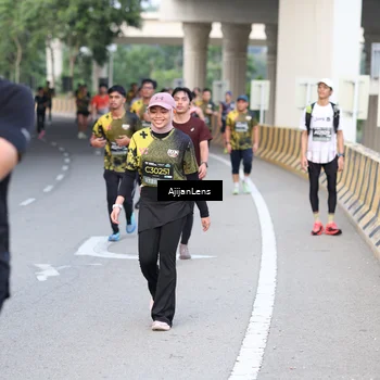 Runner Photo 6460315