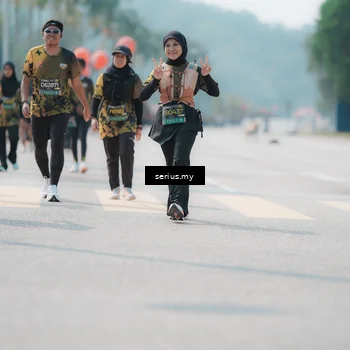 Runner Photo 6460324