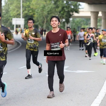 Runner Photo 6460338