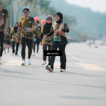 Runner Photo 6460344