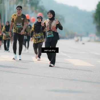 Runner Photo 6460345