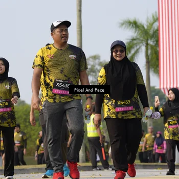 Runner Photo 6460354