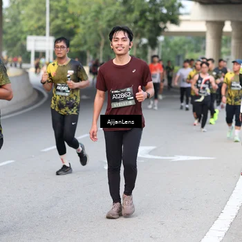 Runner Photo 6460370