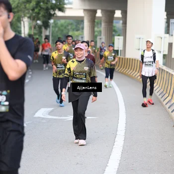 Runner Photo 6460383