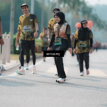 Runner Photo 6460384