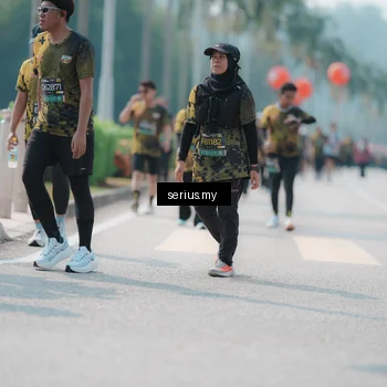 Runner Photo 6460391