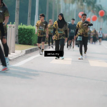 Runner Photo 6460420