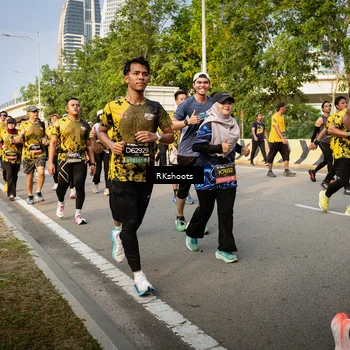 Runner Photo 6460427
