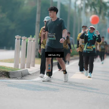 Runner Photo 6460442
