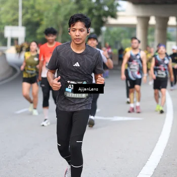 Runner Photo 6460473