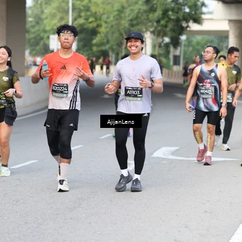 Runner Photo 6460517