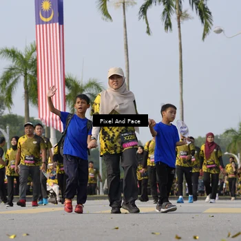 Runner Photo 6460531
