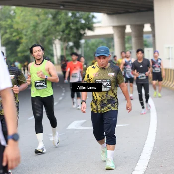 Runner Photo 6460552