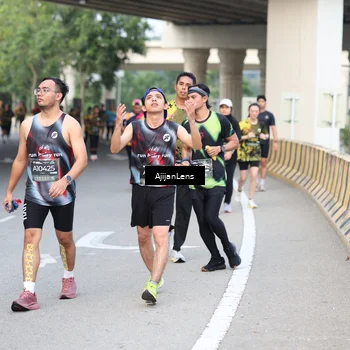 Runner Photo 6460557