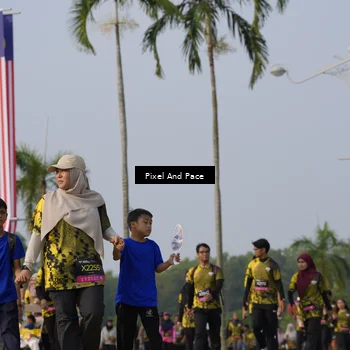Runner Photo 6460559