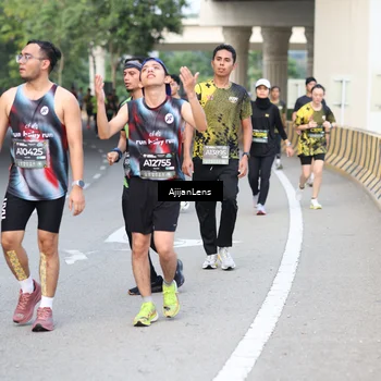 Runner Photo 6460582