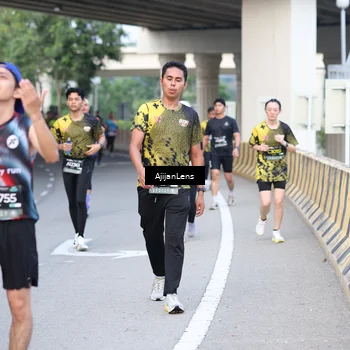 Runner Photo 6460594