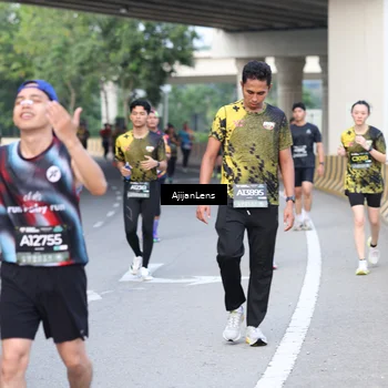 Runner Photo 6460608
