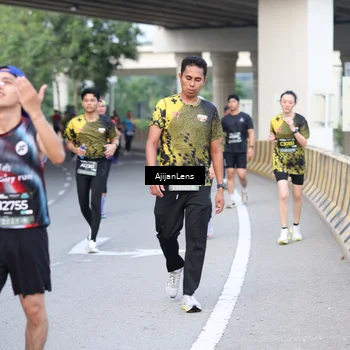 Runner Photo 6460627
