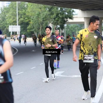 Runner Photo 6460640